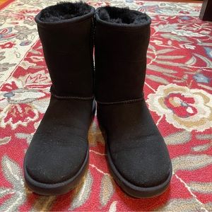 Ugg Classic Short Boots